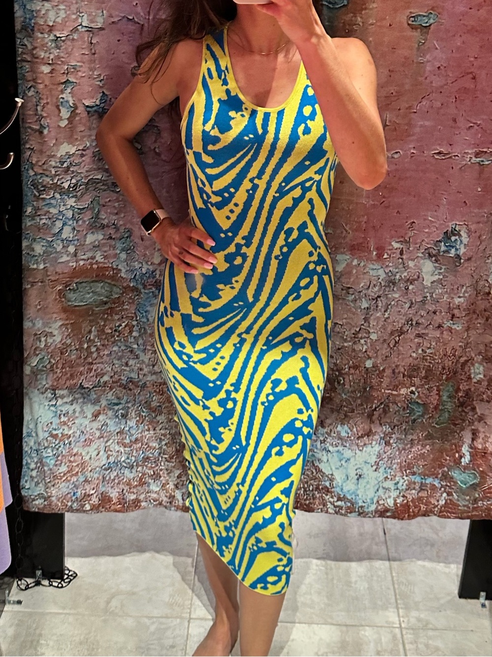 Akira Sleeveless Blue and Yellow Patterned Bodycon Dress